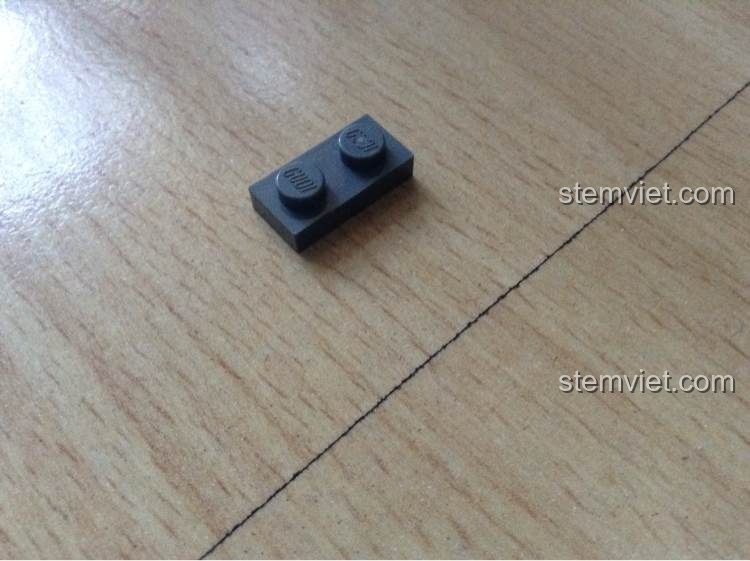 Mảnh ghép thừa trong bộ GUDI 8614 Chiến cơ Sư tử trắng, cho thấy sự hào phóng và đảm bảo không thiếu mảnh.