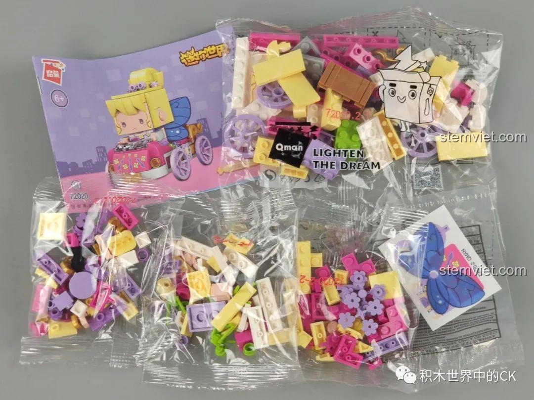 Các túi mảnh ghép và sách hướng dẫn cho mô hình Xe hoa của Hua Youyou từ bộ sưu tập xe Mini World.