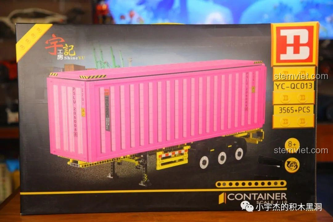 Mặt sau hộp đồ chơi lắp ráp Thùng Container Hồng 1:10 YC-QC013, hiển thị thông số kỹ thuật và số mảnh ghép.