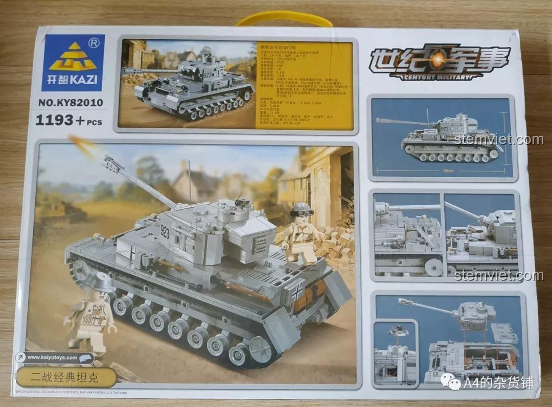 Mặt sau hộp KAZI 82010 thể hiện các tính năng và kích thước chi tiết của mô hình xe tăng Đức Panzer IV.