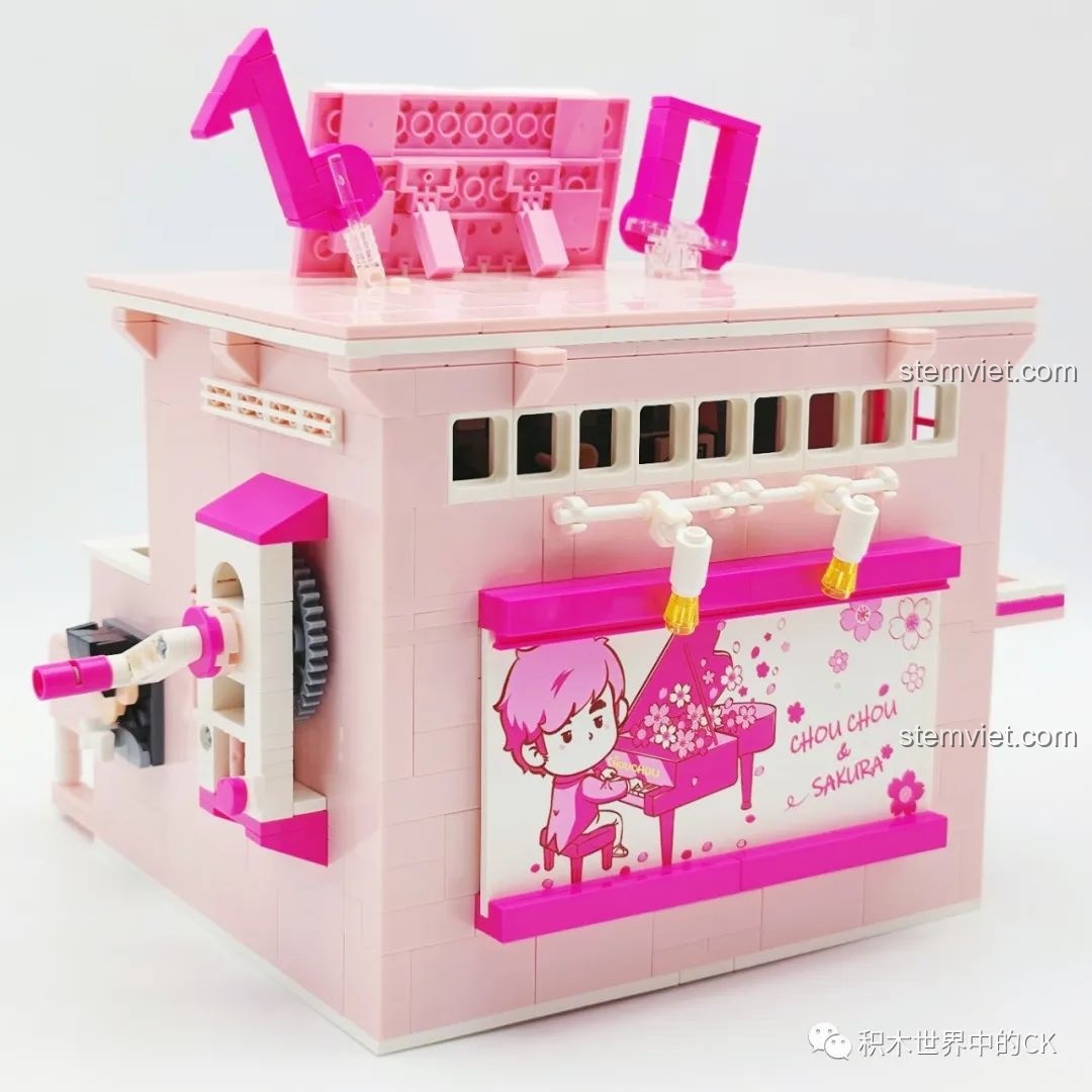 Mặt sau của mô hình đàn piano xoay Keeppley DZ0155 với các chi tiết trang trí.