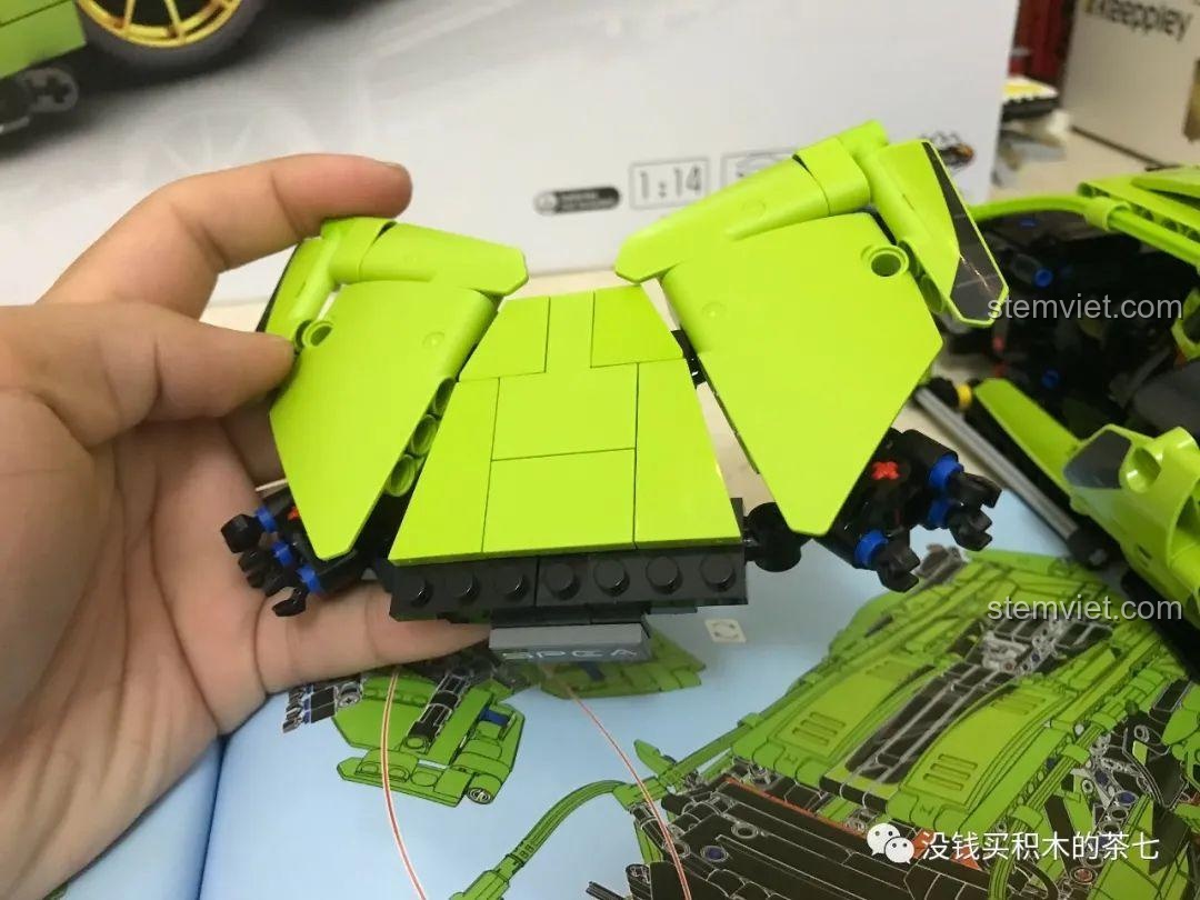 Đèn pha của đồ chơi xây dựng Mô hình siêu xe Lamborghini Sián Meiji Blocks 8600 đã hoàn thiện, phù hợp bé trai 6 tuổi, giá tốt