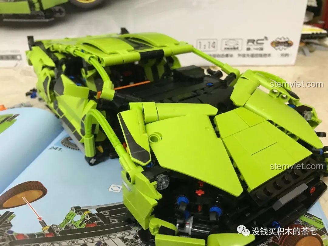 Đèn pha của bộ lắp ráp Lamborghini Sián FKP 37 Meiji Blocks 8600 đã hoàn thiện, phù hợp bé trai 6 tuổi, đáng tiền