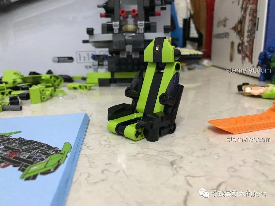 Hai chi tiết dễ nhầm lẫn khi lắp ráp ghế ngồi đồ chơi mô hình Lamborghini Sián FKP 37 Meiji Blocks 8600, cần cẩn thận, phù hợp bé trai 6 tuổi, giá tiết kiệm