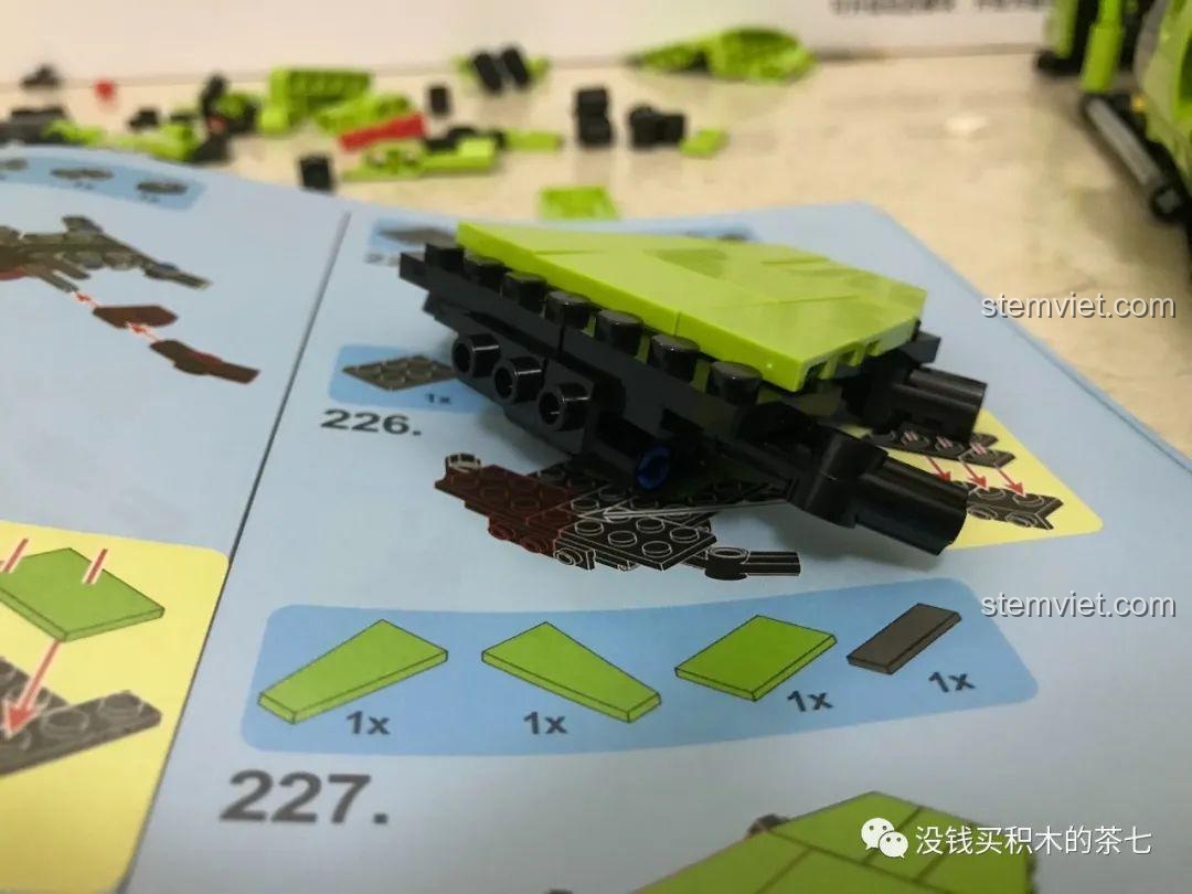 Quá trình lắp ráp nắp capo trước đồ chơi xây dựng Mô hình siêu xe Lamborghini Sián Meiji Blocks 8600, phù hợp bé trai 6 tuổi, giá tốt