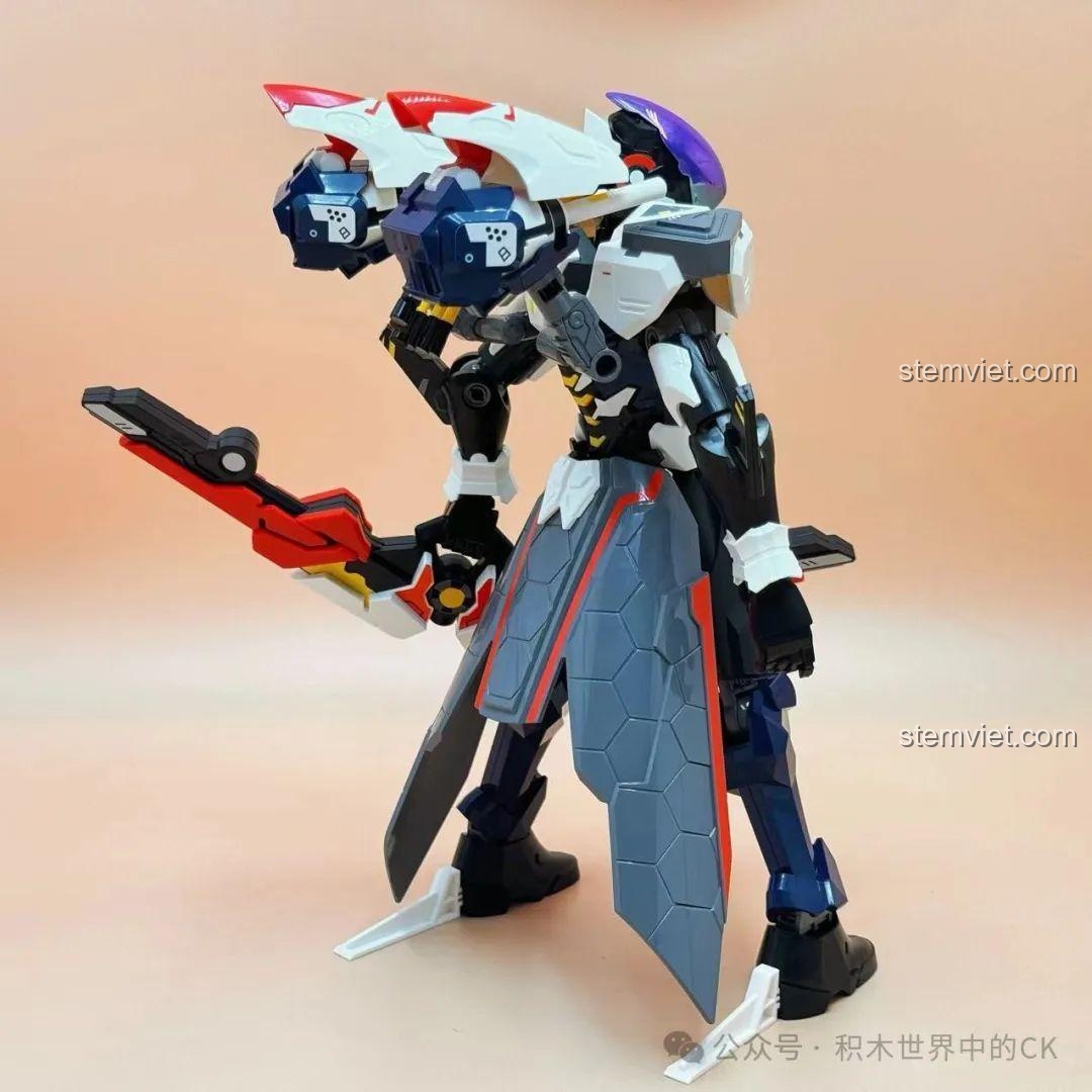 Hình ảnh meme vui nhộn thể hiện sự hài lòng và thích thú khi hoàn thành mô hình robot Hậu Nghệ Keeppley 78013.