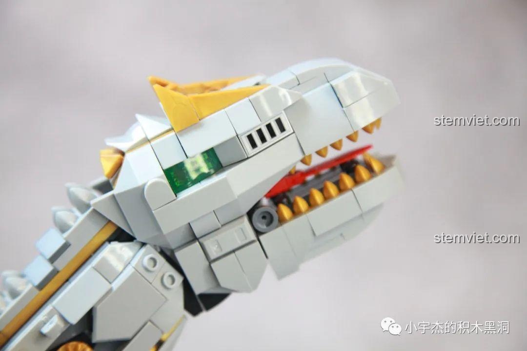 Mô hình Khủng Long Máy Allosaurus với miệng mở, để lộ chi tiết lưỡi và răng bên trong.