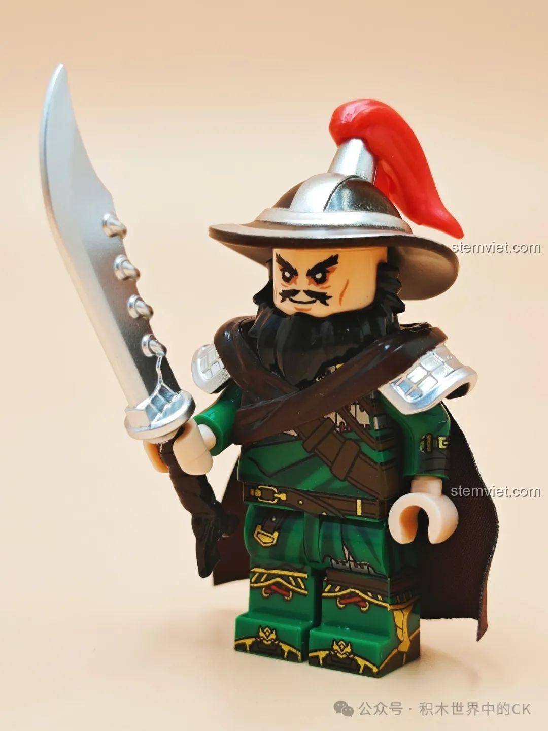 Minifigure Chu Thương hoàn chỉnh với đầy đủ trang bị trong bộ đồ chơi Chiến thuyền của Quan Vũ 20802.