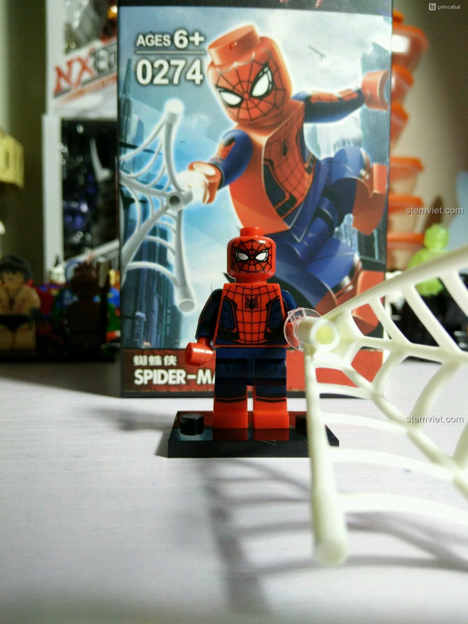 Minifigure Spider-Man Decool 0274 cùng phụ kiện tơ nhện. Đồ chơi lắp ráp phát triển trí tuệ cho trẻ em từ 6 tuổi.