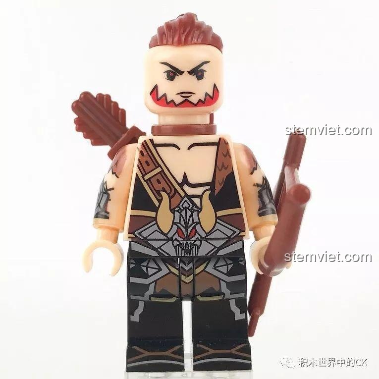 Cận cảnh minifigure Thành Cát Tư Hãn từ bộ Sembo 11838, với các chi tiết in sắc nét trên thân và biểu cảm gương mặt.