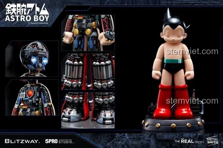Mô hình Astro Boy phiên bản cơ khí trong suốt với các chi tiết máy móc bên trong được thể hiện rõ nét.