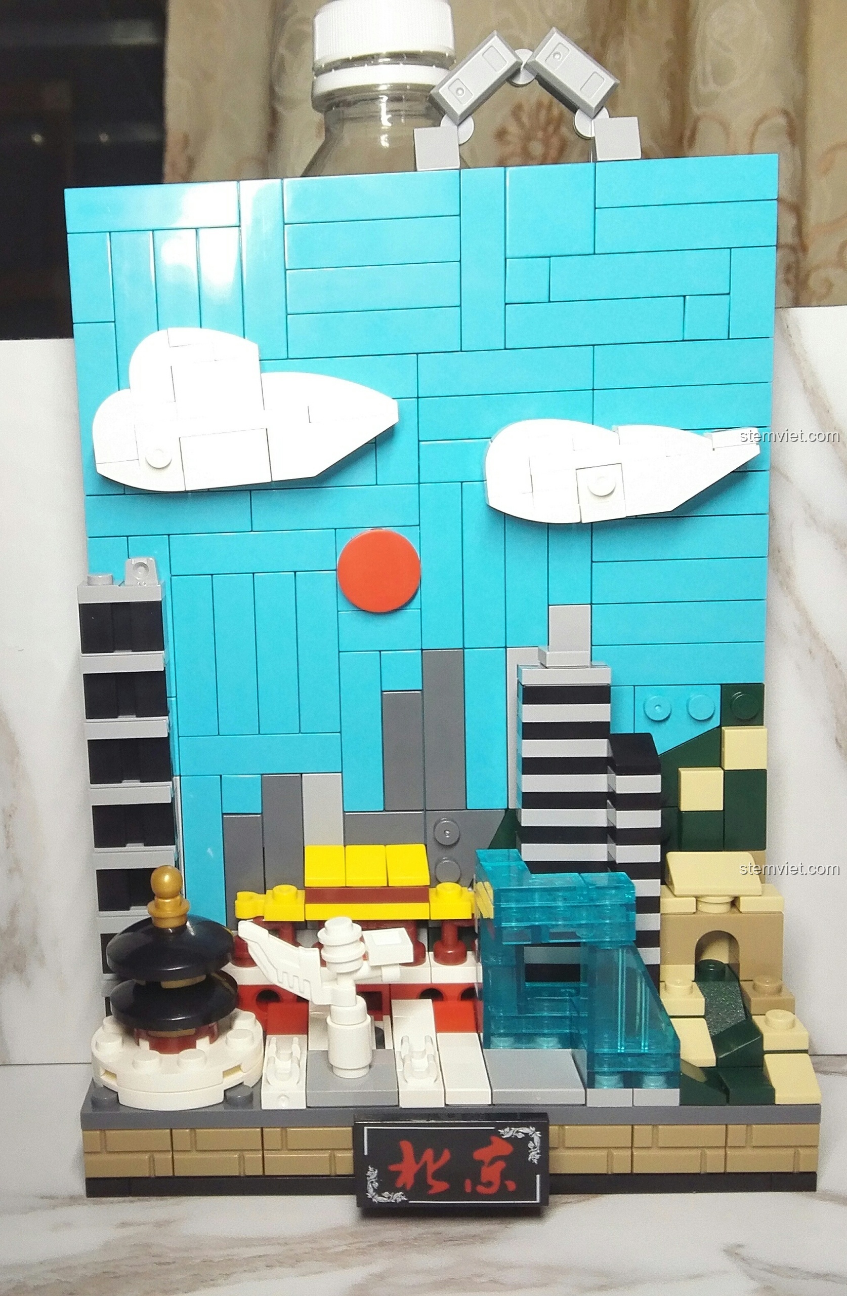 Mô hình PanlosBrick 656001 Mô hình Bắc Kinh đã hoàn thành, chụp từ góc dọc.