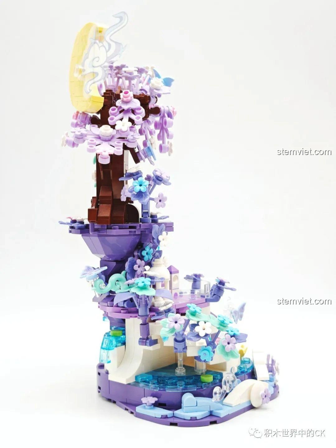 Mô hình hoàn chỉnh bộ lắp ráp Keeppley K21103 Điêu Thuyền Giấc Mơ Đêm Hè từ góc trái, tổng thể hài hòa.