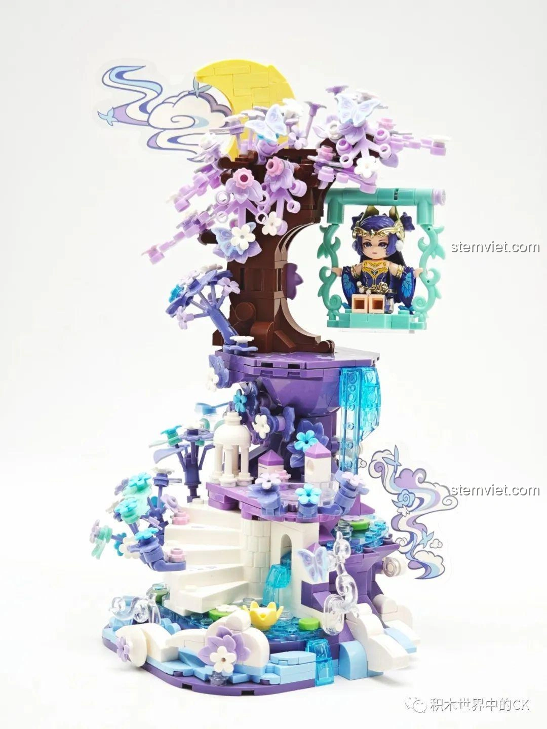 Một góc nhìn khác của mô hình hoàn chỉnh bộ lắp ráp Keeppley K21103 Điêu Thuyền Giấc Mơ Đêm Hè, giá trị trưng bày.