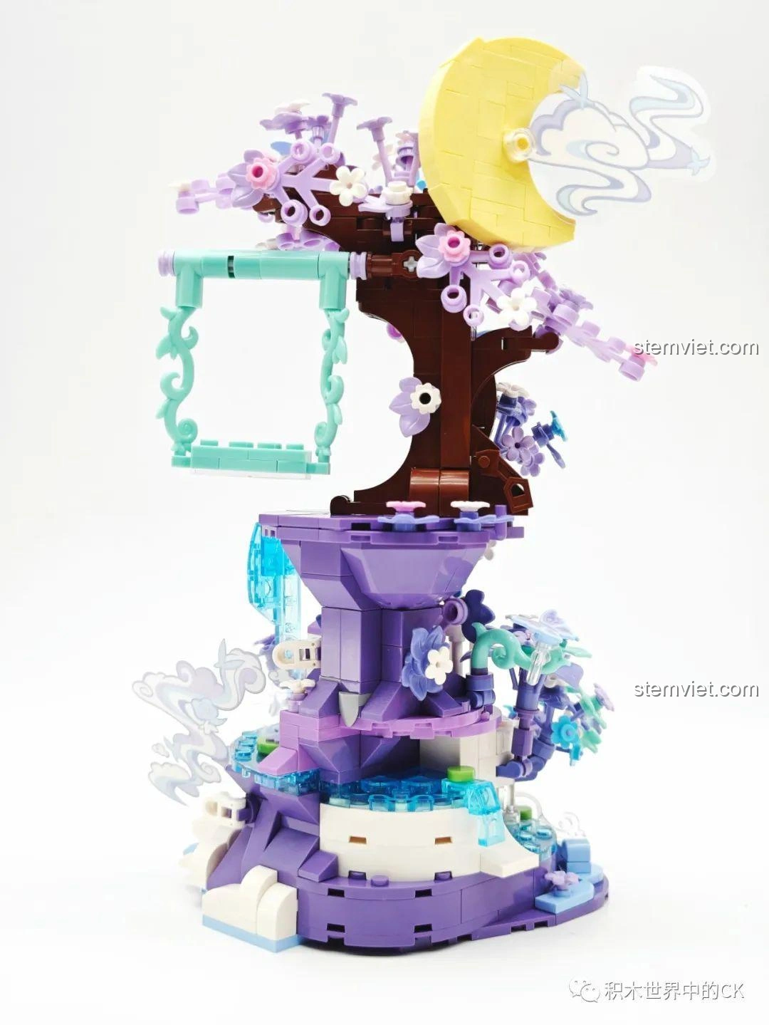 Mô hình hoàn chỉnh bộ lắp ráp Keeppley K21103 Điêu Thuyền Giấc Mơ Đêm Hè từ phía sau, cấu trúc cây và mặt trăng.