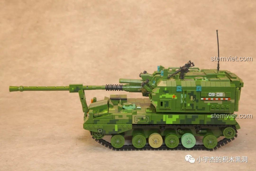 Mô hình Pháo Tự Hành 155mm Panlos Brick 688007 hoàn chỉnh sau khi lắp ráp.