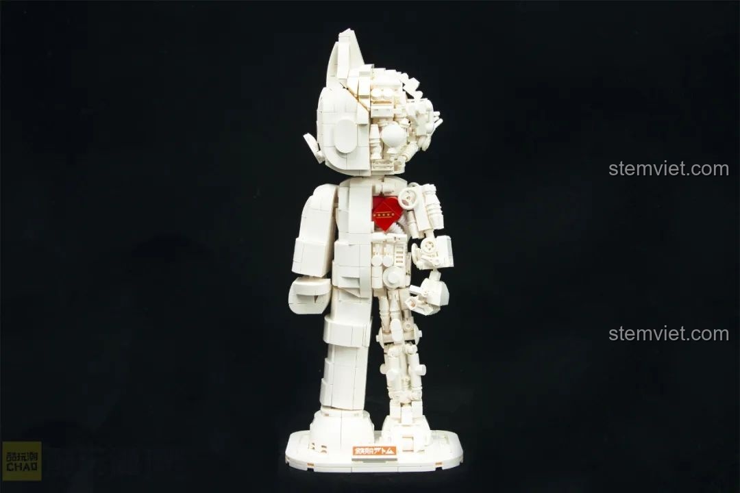 Mô hình Pantasy 86206 Astro Boy Artist hoàn thiện với màu trắng tinh khôi và thiết kế nửa cơ khí.
