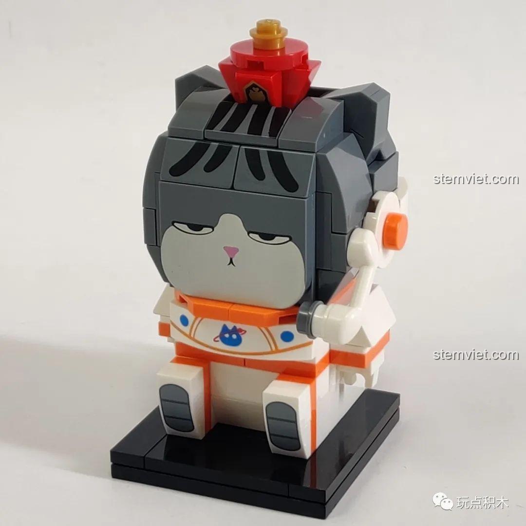 Hộp và các túi mảnh ghép của mô hình lắp ráp GUDI Ngự Hoàng Vạn Tuế 52053 Môn Thần.