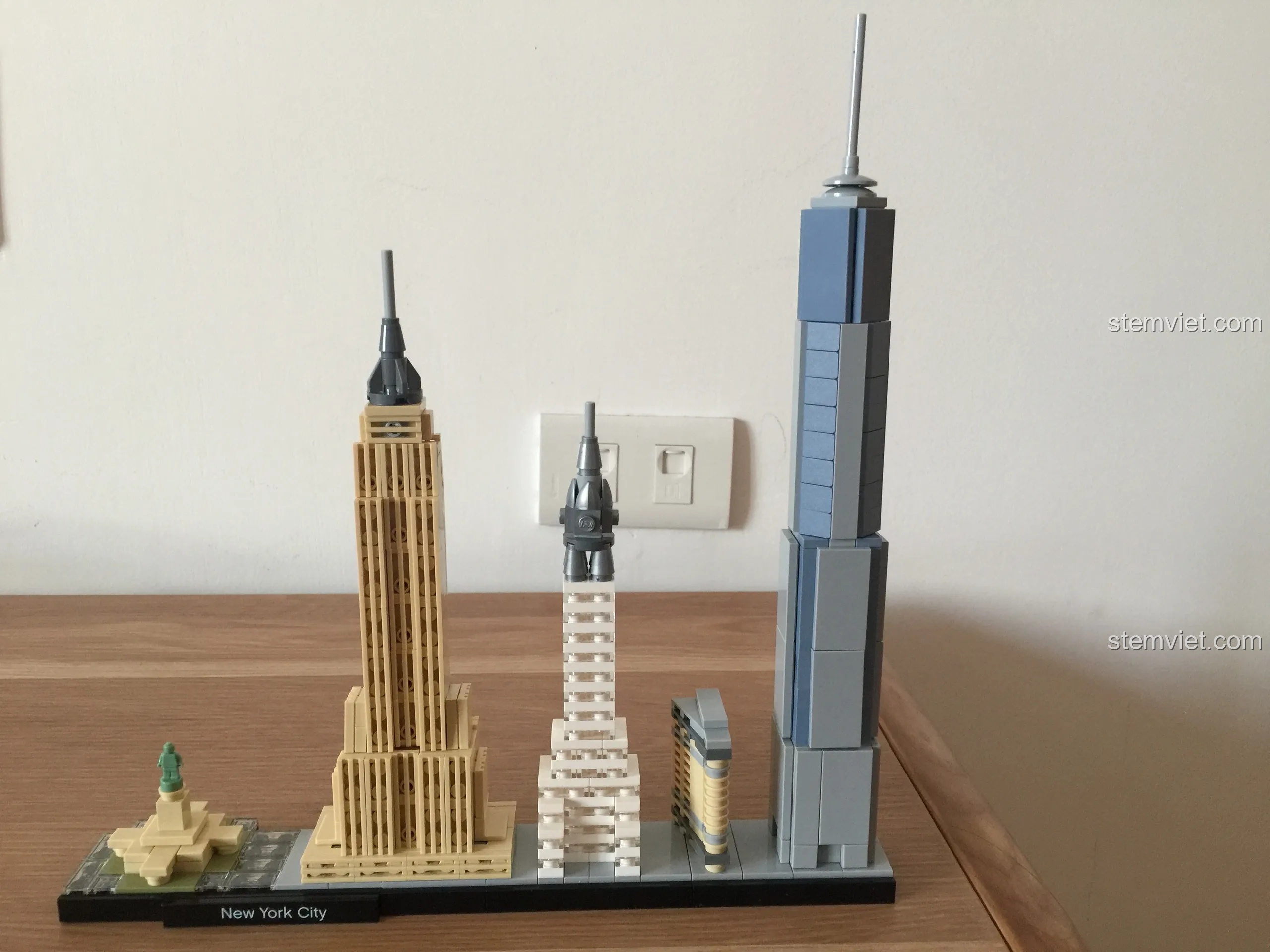 Mô hình LEGO Architecture 21028 New York City đã hoàn thành, một ví dụ khác về đam mê với dòng kiến trúc.