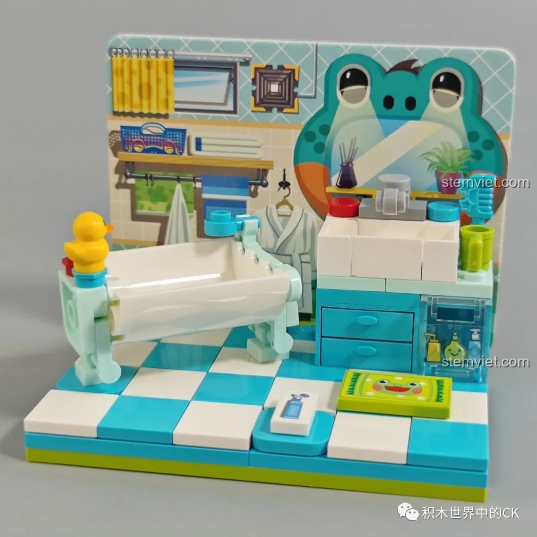 Mô hình phòng tắm của Frog Taro không có minifigure, làm nổi bật các chi tiết nội thất.