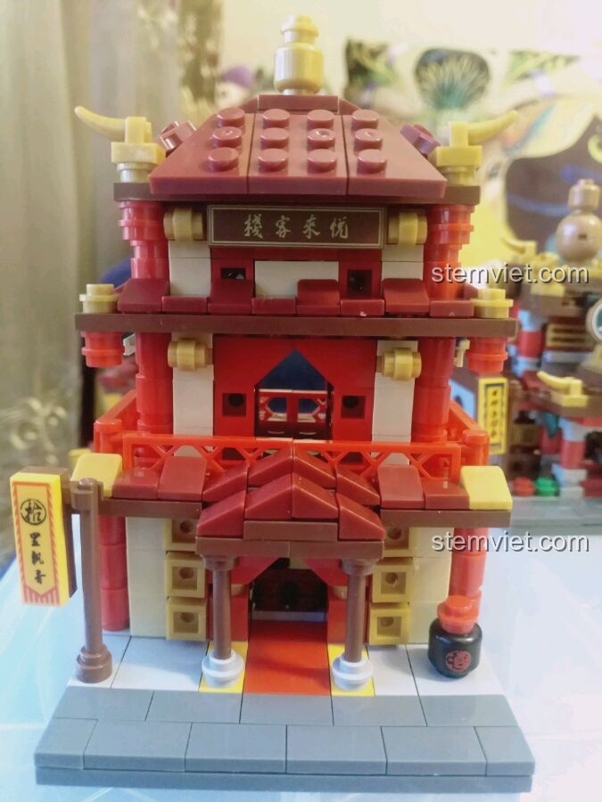 Mô hình Quán Trọ hoàn chỉnh, một phần trong cảm nhận Xingbao XB 01101 Hiệu Thuốc Bắc.