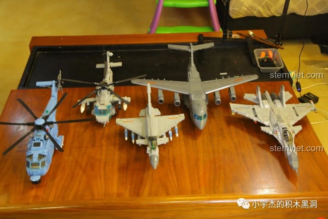 Góc nhìn khác của mô hình tàu sân bay lắp ráp
