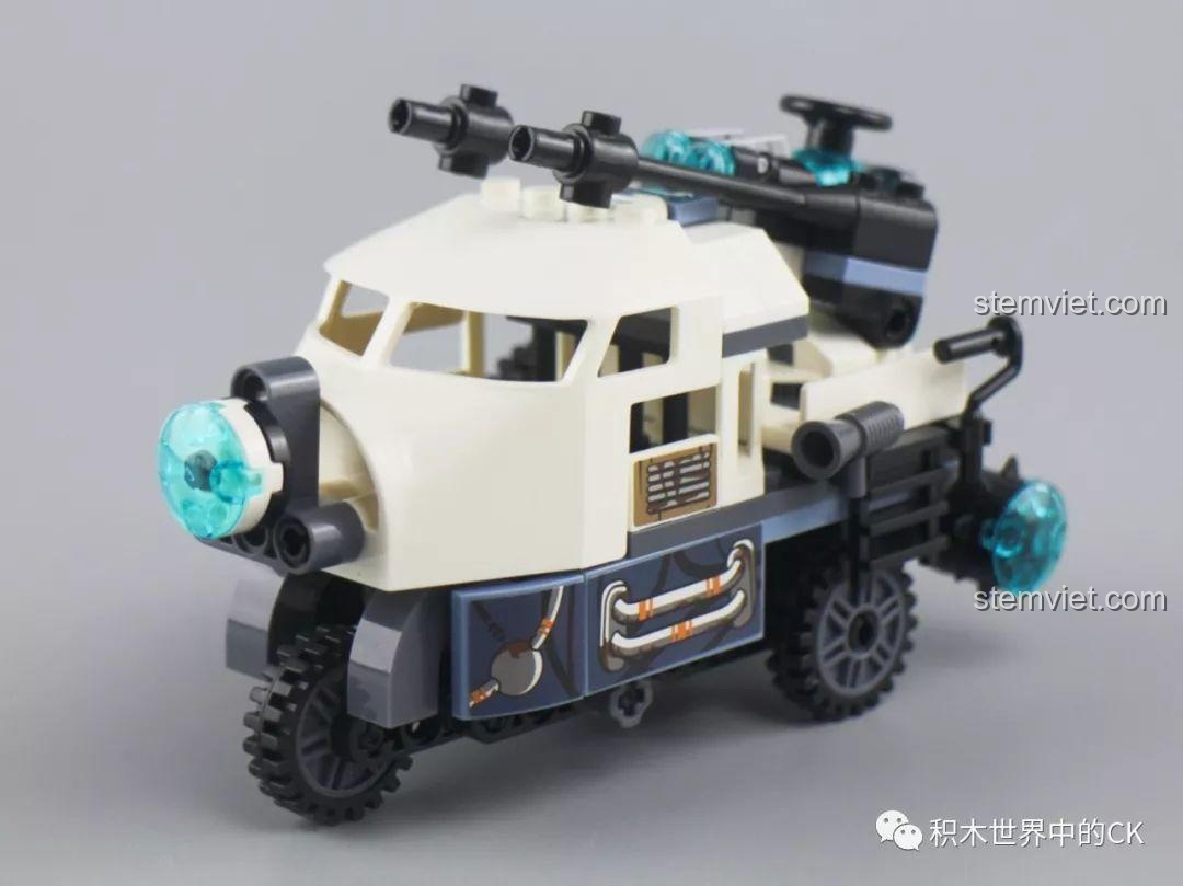 Mô hình Xe Ba Bánh Vũ Trang đã được lắp ráp hoàn chỉnh từ bộ Winner 8054, nhìn từ góc chính diện.