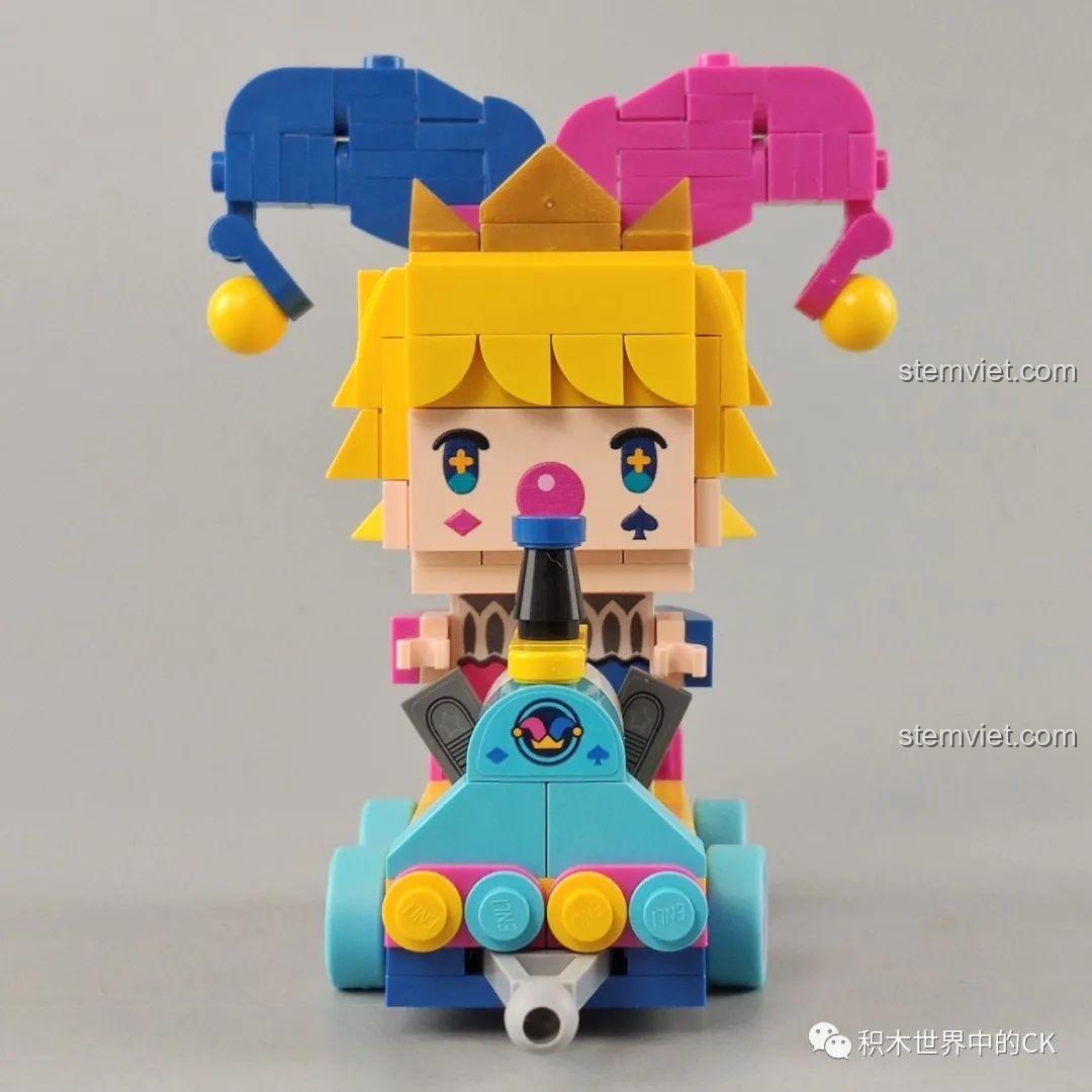 Mô hình Xe lửa của Jorker nhìn từ phía trước, khoe trọn khuôn mặt và thiết kế đầu tàu ngộ nghĩnh.