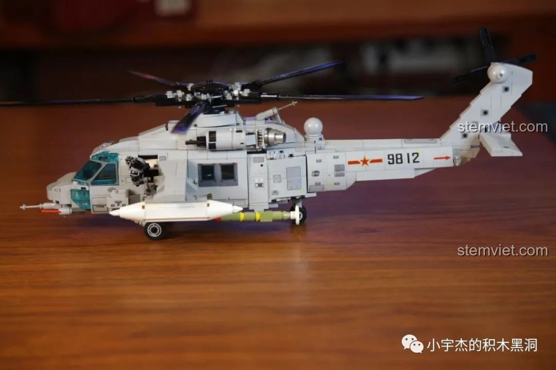 Mô hình xe phóng tên lửa lắp ráp