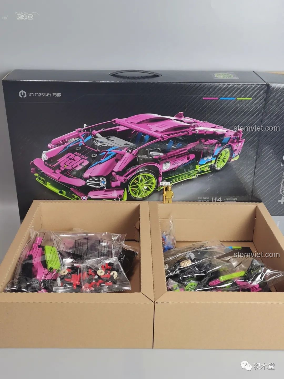 Mở hộp Wanzhi 9803 theo kiểu ngăn kéo, bên trong là hai hộp carton chứa các túi chi tiết lắp ráp.