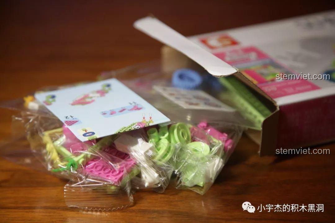 Mở hộp bộ lắp ráp Xe trò chơi bắn súng Sembo 601207, mô hình cuối cùng trong bộ tứ.