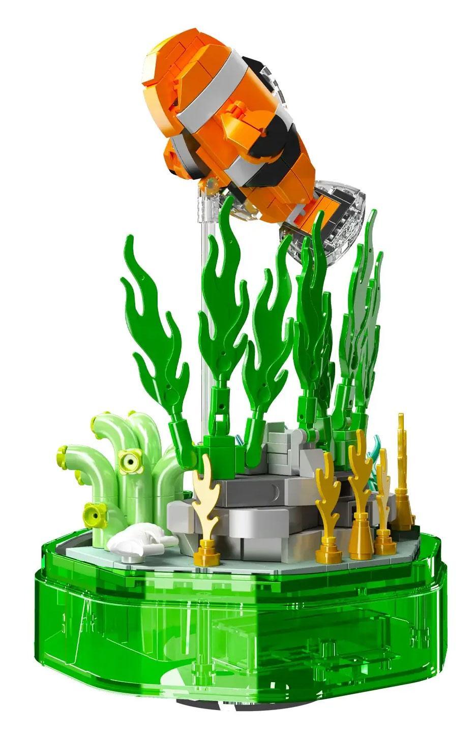 Mô hình chi tiết bộ lắp ráp Cá Hề Mould King 10102 với rặng san hô và rong biển, một món đồ chơi mô hình Thế giới dưới nước giá rẻ cho bé 8 tuổi.