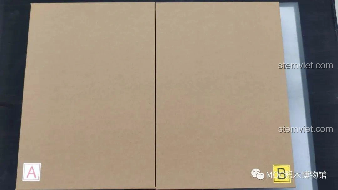 Hai hộp carton A và B bên trong hộp lớn của bộ lắp ghép Đấu trường La Mã Cổ đại Colosseum Mould King 22002