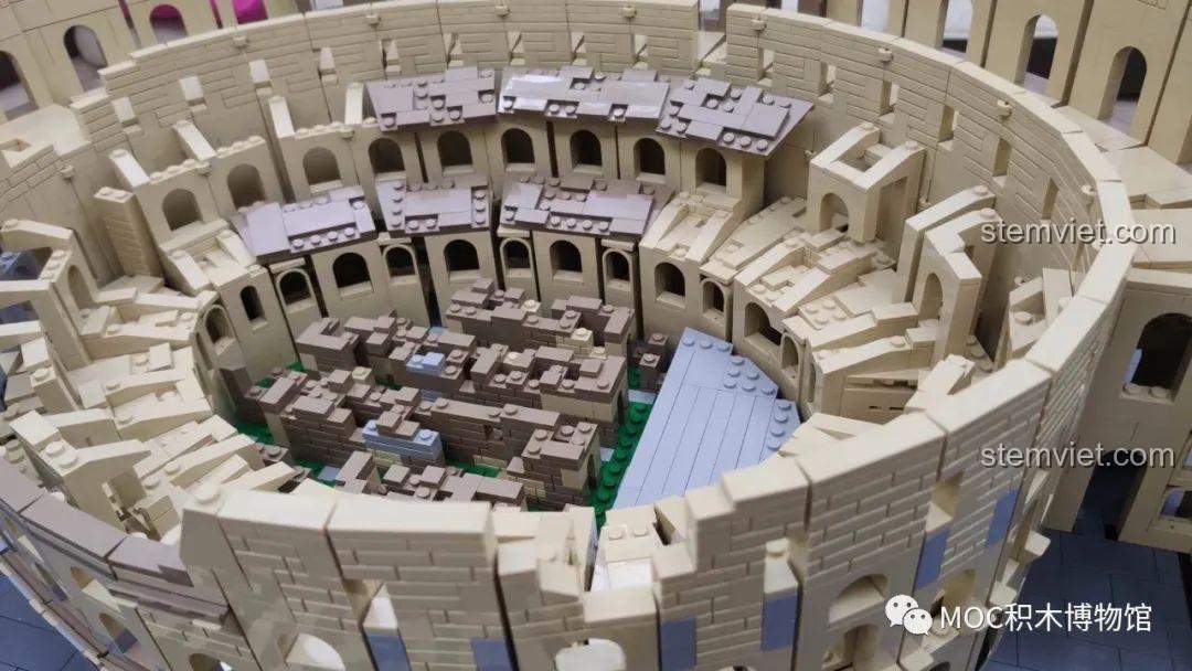 Góc nhìn khác về phần đổ nát của bộ xếp hình Đấu trường La Mã cổ đại 22002.