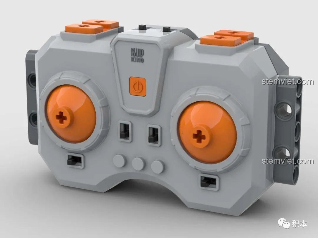 Tay cầm điều khiển từ xa của bộ phụ kiện lắp ráp Mould King M-0019 nhìn từ góc khác.