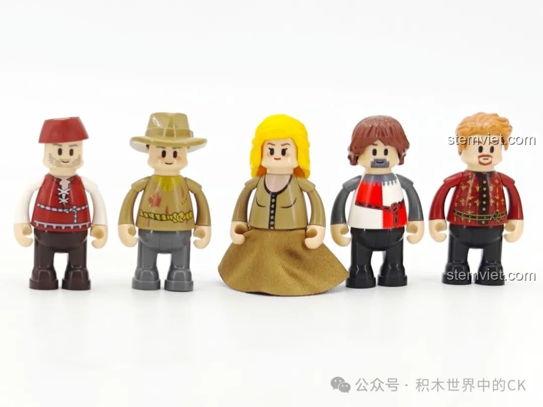 Năm minifigures độc đáo của bộ FunWhole F9015 Khu Chợ Thời Trung Cổ, bao gồm nông dân, quý bà và các thương nhân.