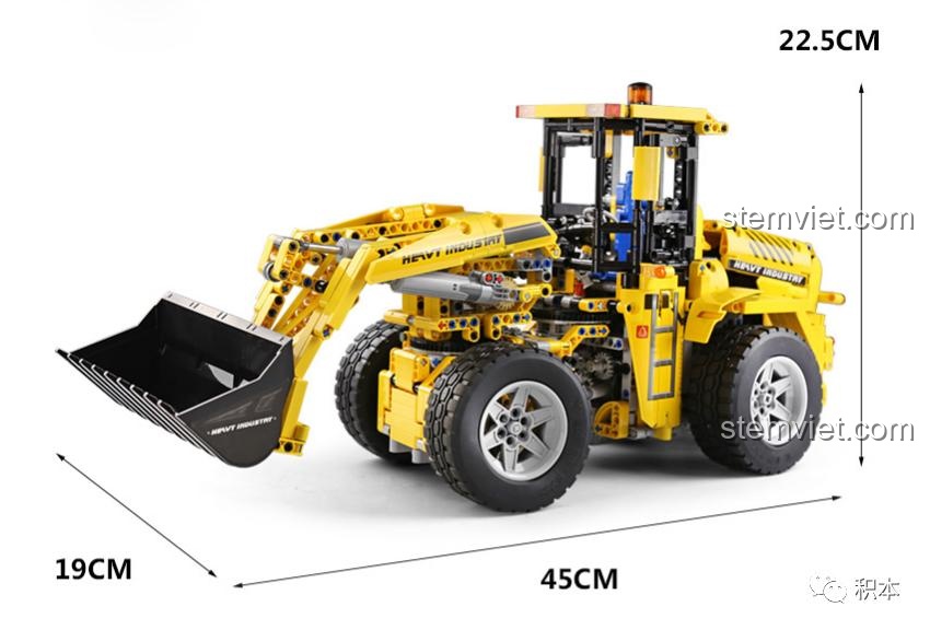 Mô hình xe xúc lật Technic màu vàng được nâng cấp bằng bộ module 6 kênh M-0019, giải quyết vấn đề thiếu kênh.