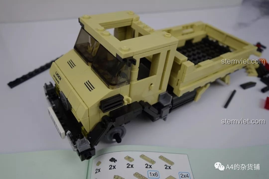 Quá trình dựng cabin cho xe tải địa hình hạng nặng Unimog, nhận xét về thiết kế.