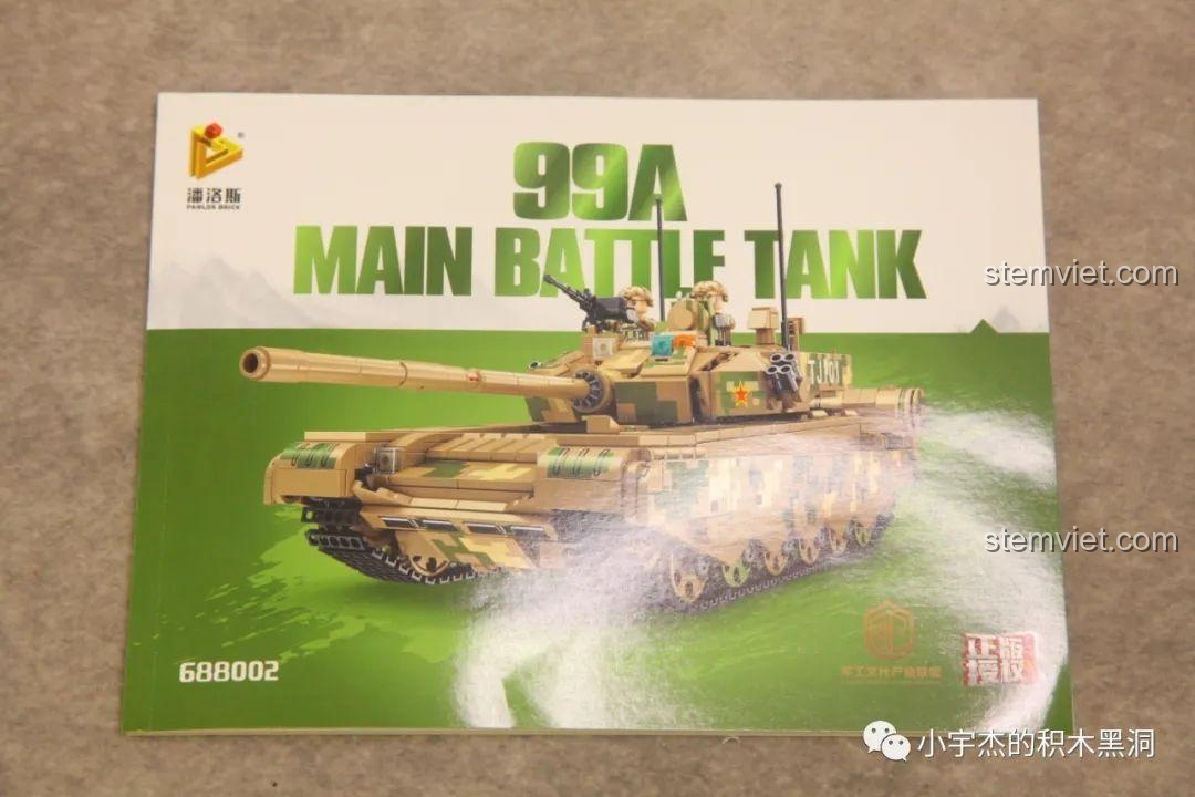 Bên trong hộp đồ chơi Panlos Brick 688002, các túi chi tiết được sắp xếp gọn gàng.