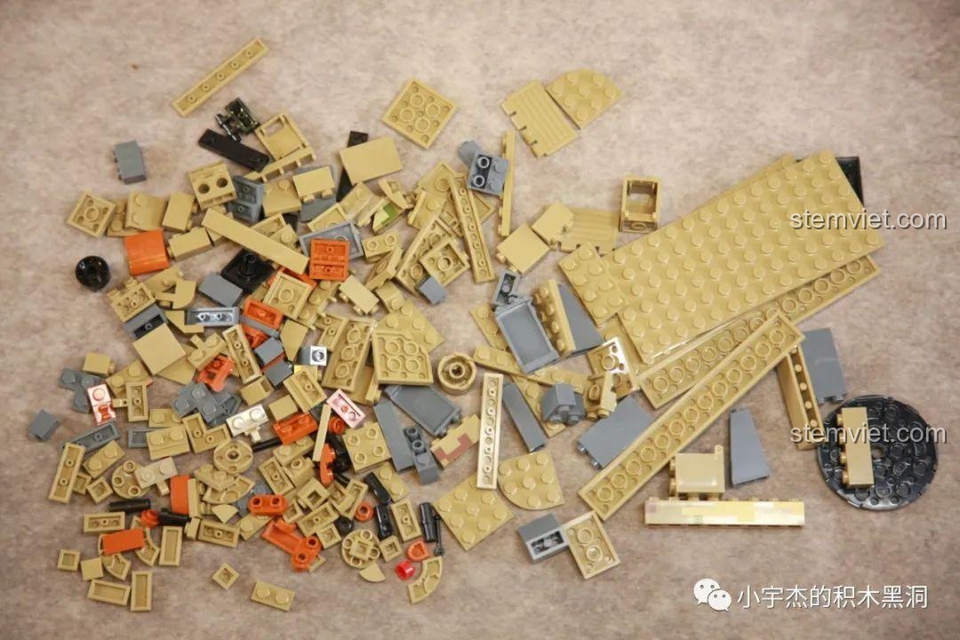 Quá trình lắp ráp phần nóc thân xe của mô hình Panlos Brick 688008.