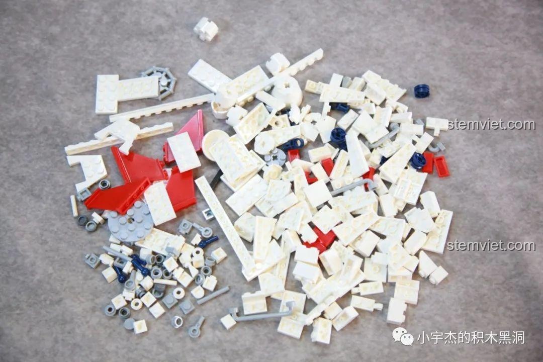 Toàn bộ mảnh ghép từ túi số 4 của bộ lắp ghép PanlosBrick 688009 Tàu lặn có người lái Giao Long