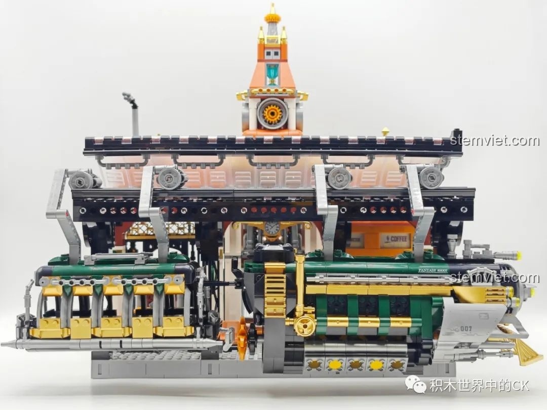 Cận cảnh cơ cấu bánh răng và đường ống bên hông Ga Tàu Hơi Nước Phong Cách Steampunk Pantasy 85007.