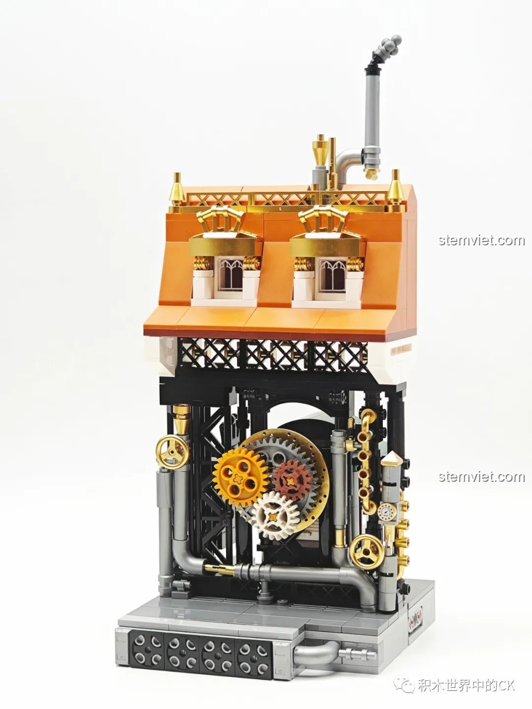 Phần tòa nhà bên cạnh với các chi tiết máy móc và ống khói của bộ Ga Tàu Hơi Nước Phong Cách Steampunk 85007.
