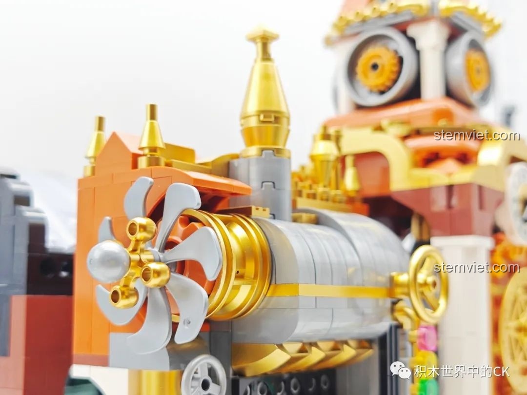 Các nhân vật Steampunk đứng trên sân ga của mô hình Ga Tàu Hơi Nước Phong Cách Steampunk Pantasy 85007.