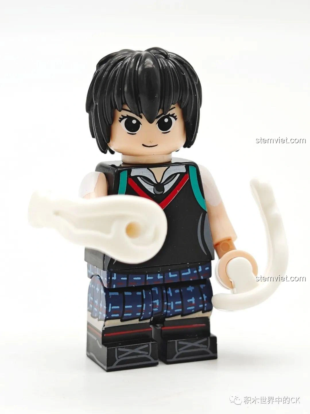 Peni Parker minifigure KORUIT KT1069 với phụ kiện hiệu ứng năng lượng, sẵn sàng chiến đấu.