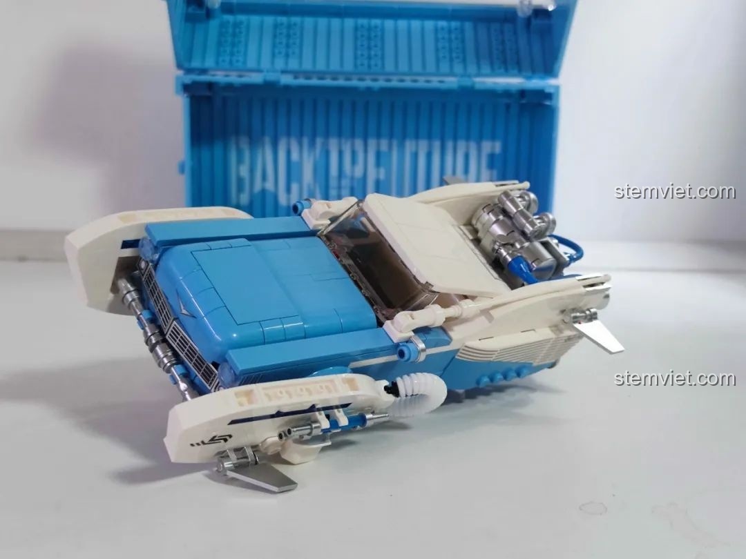 Ảnh 44 của bộ lắp ráp Pinbo PB8803 Lắp Ráp Xe Biến Hình, mô hình ở chế độ bay.