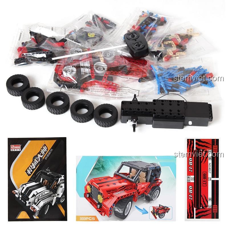 Toàn bộ chi tiết bên trong hộp đồ chơi lắp ráp QIHUI 8017, bao gồm các túi mảnh ghép, lốp xe, bộ điều khiển và sách hướng dẫn.
