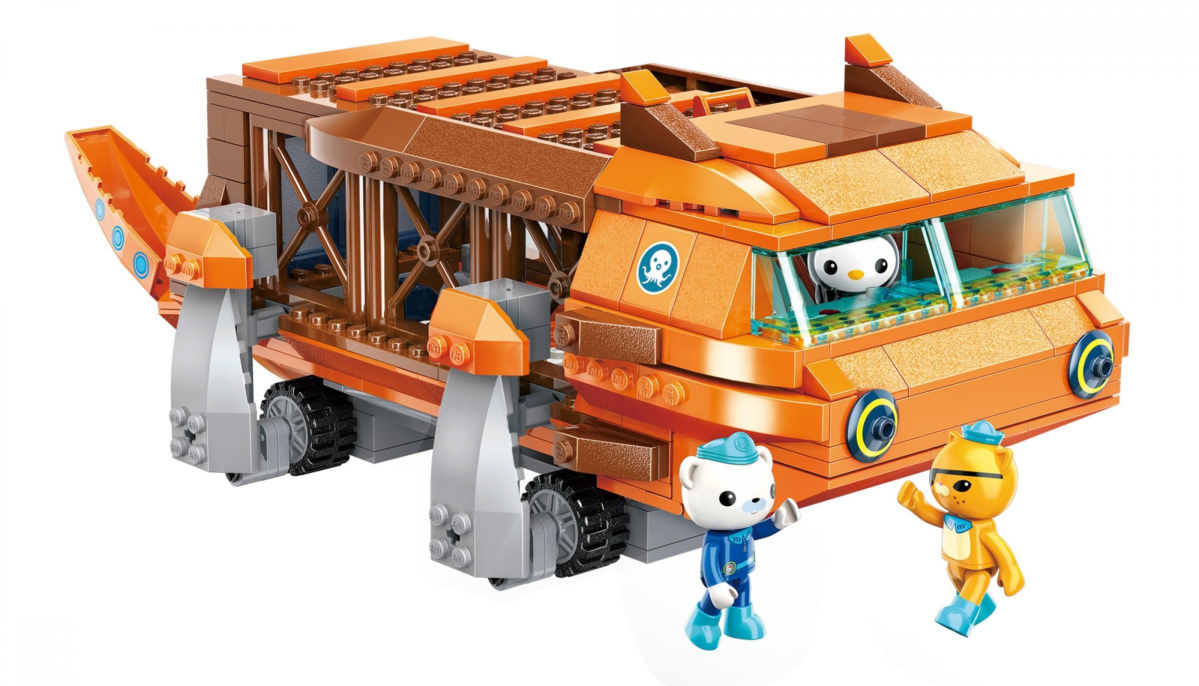 Mô hình đồ chơi lắp ráp QMAN 3706 Tàu Cá Kỳ Nhông Gup-G cùng 3 nhân vật Đội trưởng Barnacles, Kwazii và Peso, phù hợp cho bé trai 6 tuổi.