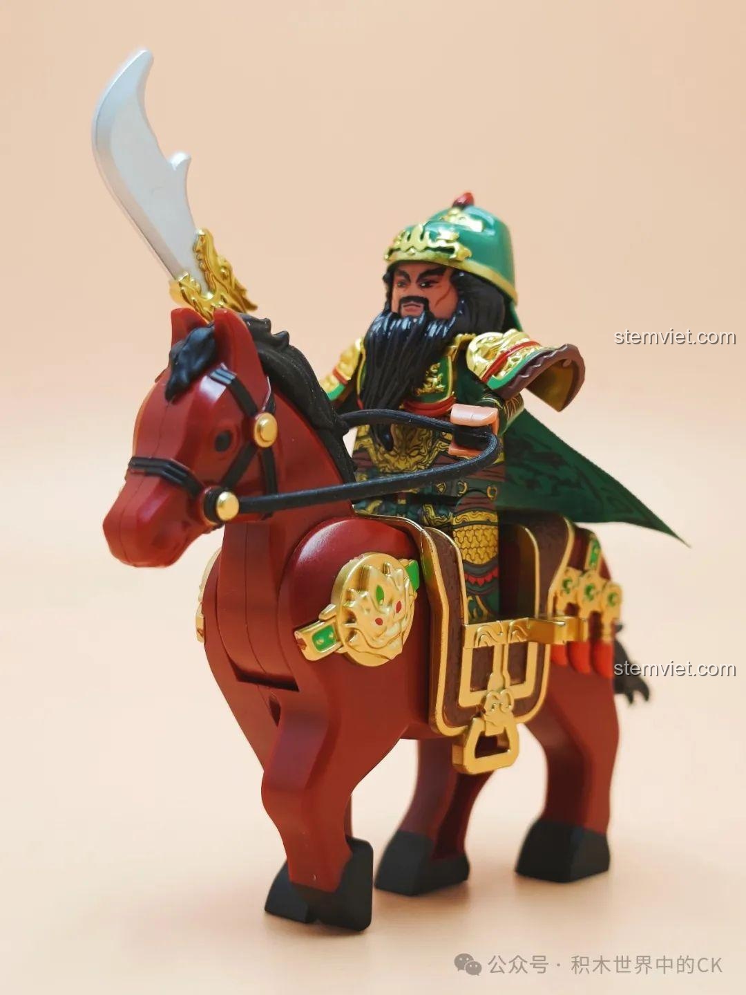 Minifigure Quan Vũ cưỡi trên lưng ngựa Xích Thố, cảm nhận Decool 20802 Quan Vũ Đơn Đao Phó Hội.