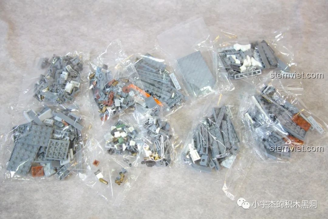 Các túi mảnh ghép được phân loại của bộ QUANGUAN 100246 Xe Tăng Panther Đức Thế Chiến II.